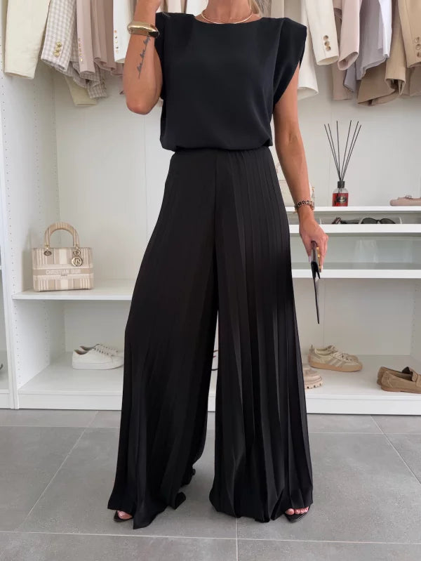 Maruja | Elegant Top & Pleated Pants Set