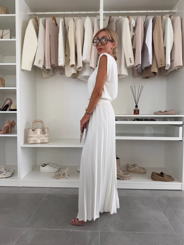 Maruja | Elegant Top & Pleated Pants Set
