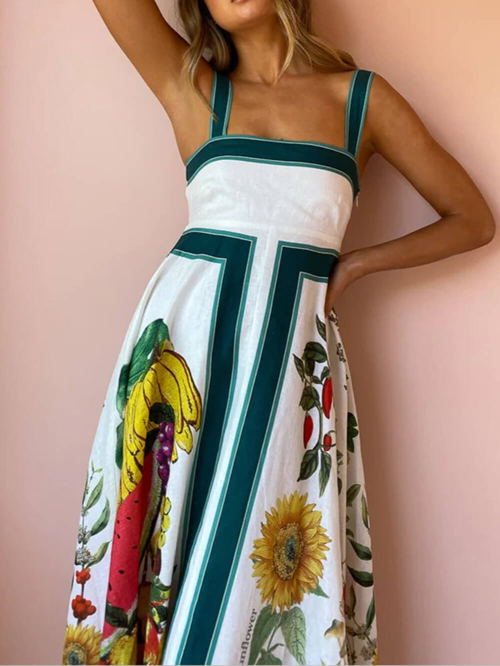 Vita Di Palma™ | Printed Backless Halter Hem Loose Dresses