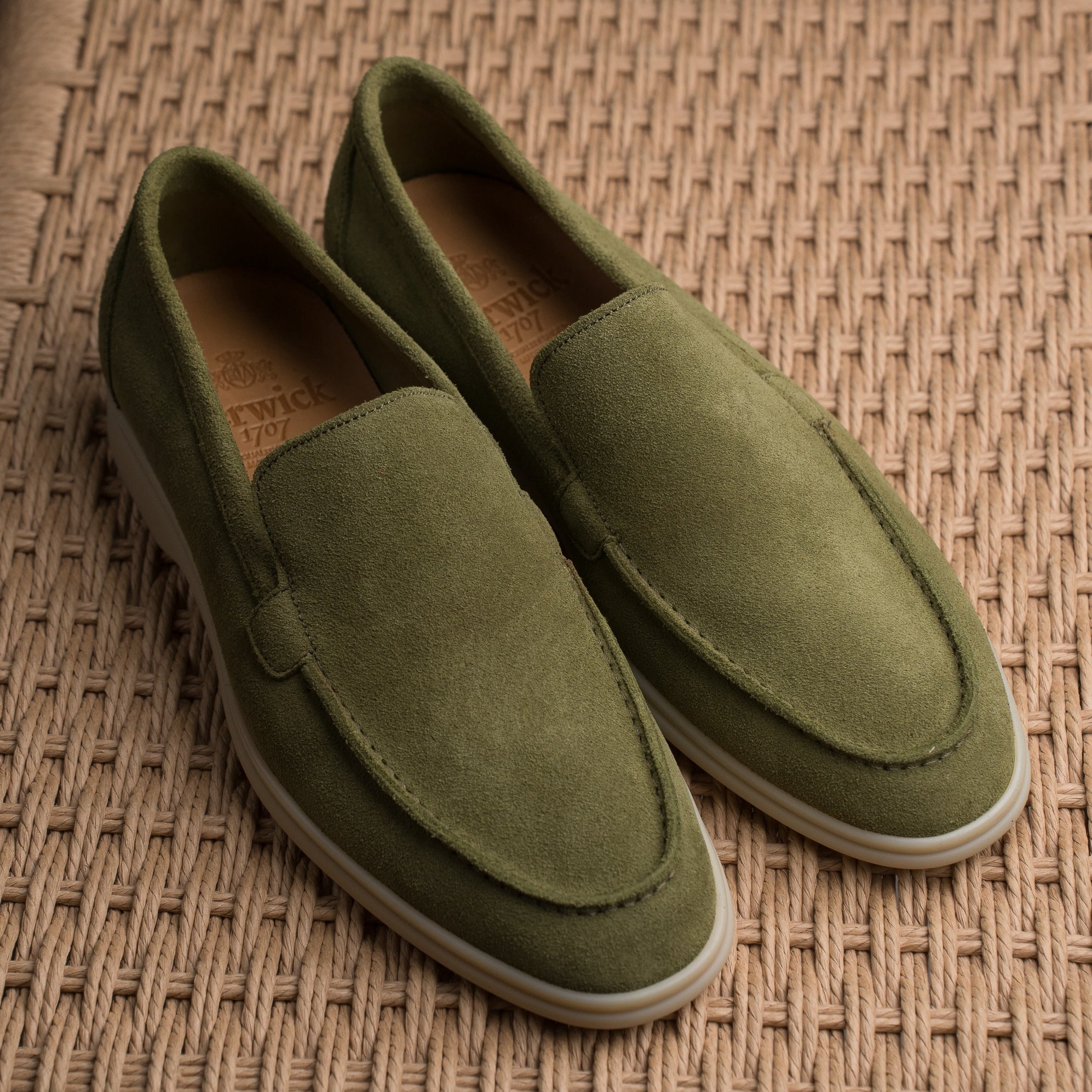 Vita Di Palma™ | Moss Green Suede