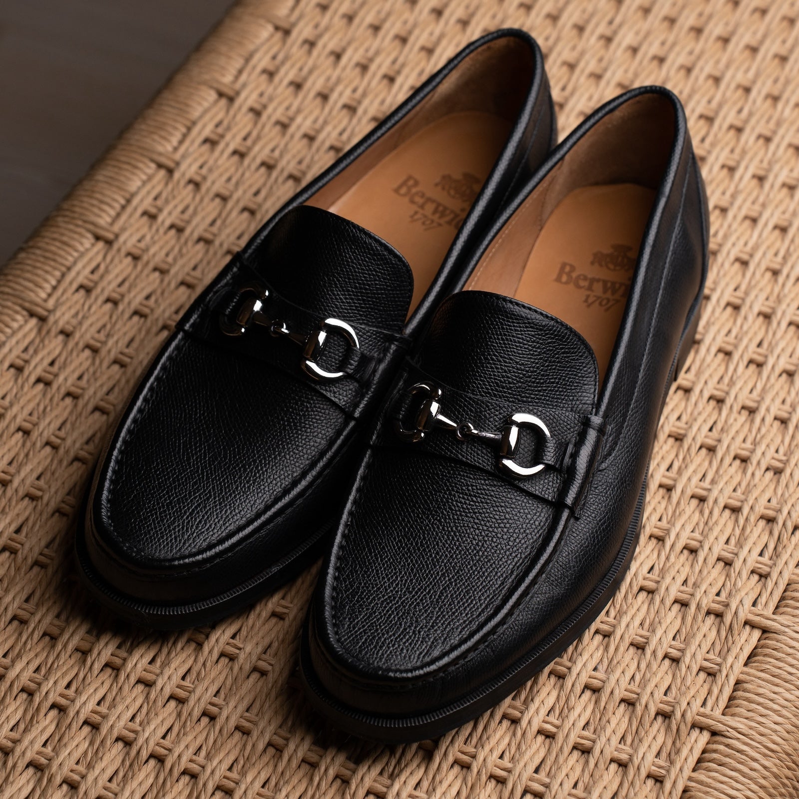 Vita Di Palma™ | Black Grain Leather