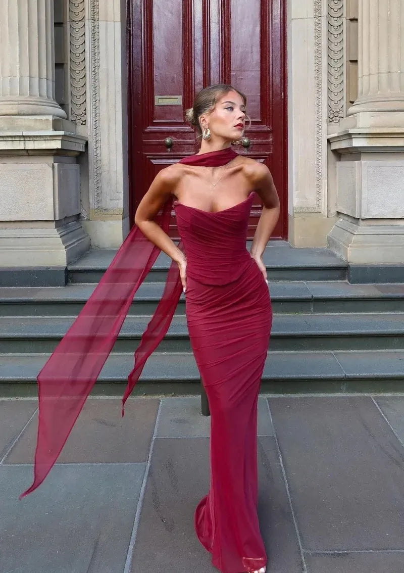 Aniyah: Strapless Bodycon Maxi Dress